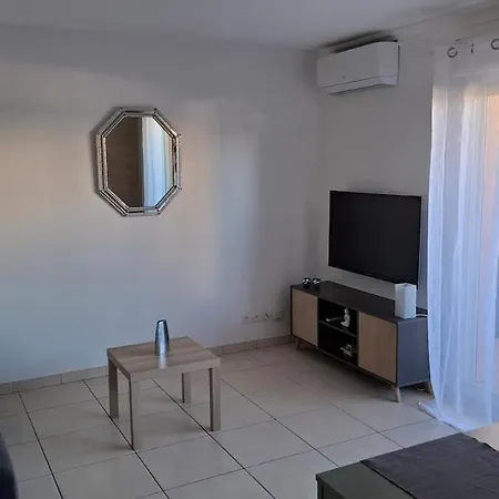 Grand Front De Climatise-piscine-parking- Juan Les Pins Apartman *
