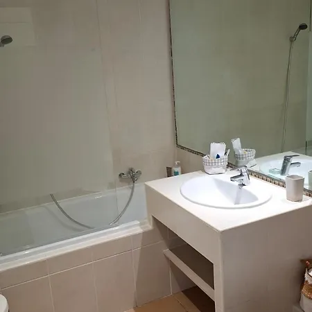 Grand Front De Climatise-piscine-parking- Juan Les Pins Антиб