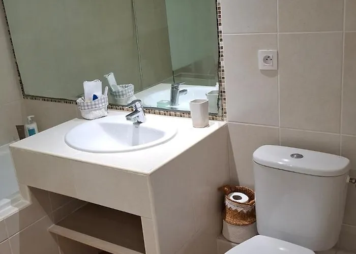 Daire Grand Front De Climatise-piscine-parking- Juan Les Pins *