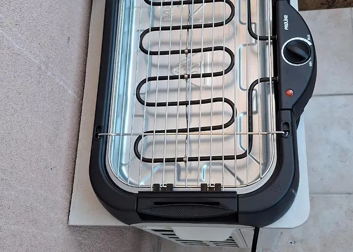 Grand Front De Climatise-piscine-parking- Juan Les Pins *